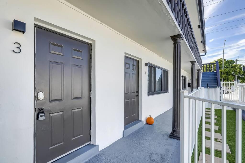Chic Retreat: 2Br Apartment! Fort Lauderdale Esterno foto