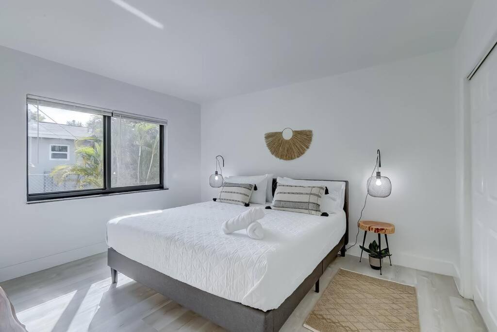 Chic Retreat: 2Br Apartment! Fort Lauderdale Esterno foto