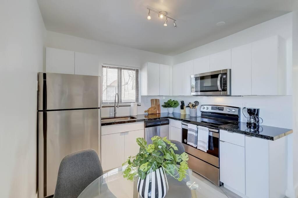 Chic Retreat: 2Br Apartment! Fort Lauderdale Esterno foto