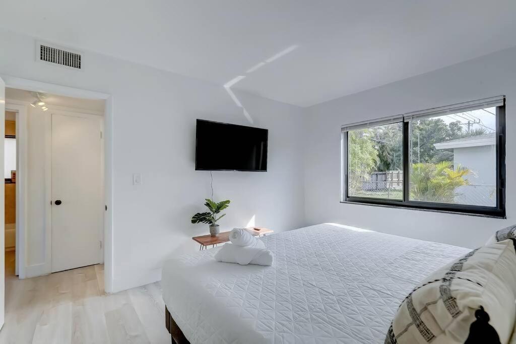 Chic Retreat: 2Br Apartment! Fort Lauderdale Esterno foto